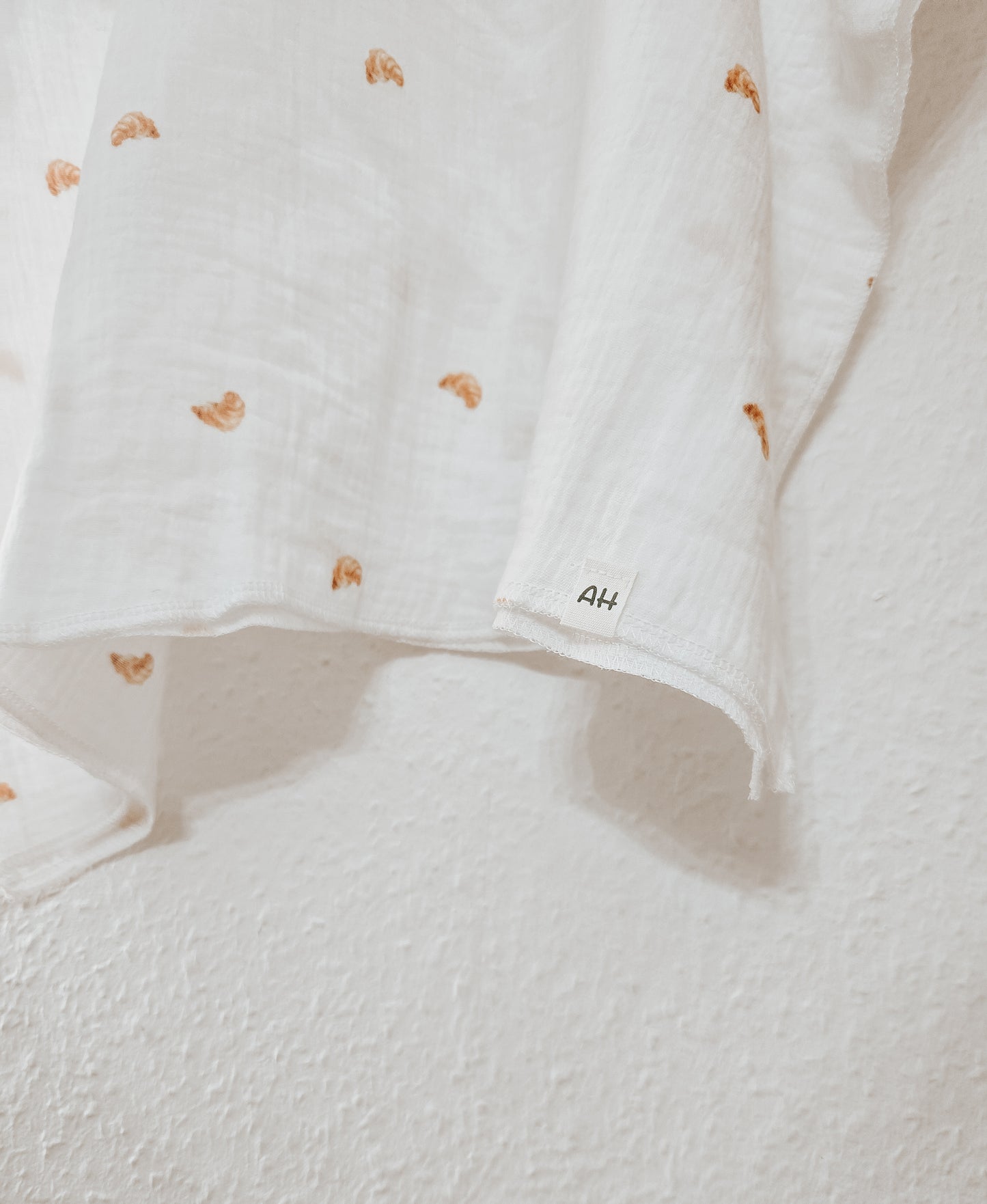 Handmade Musselin Badeponcho für Kinder - Weiß, mit Petit Croissant Muster