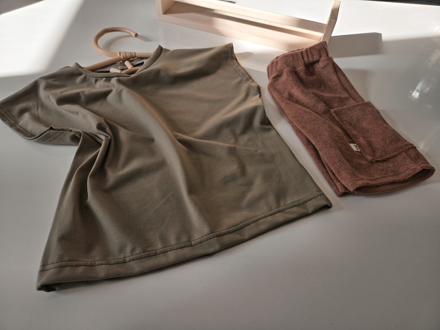 Handmade Frotee Shorts mit Taschen für Babys und Kinder Kakao