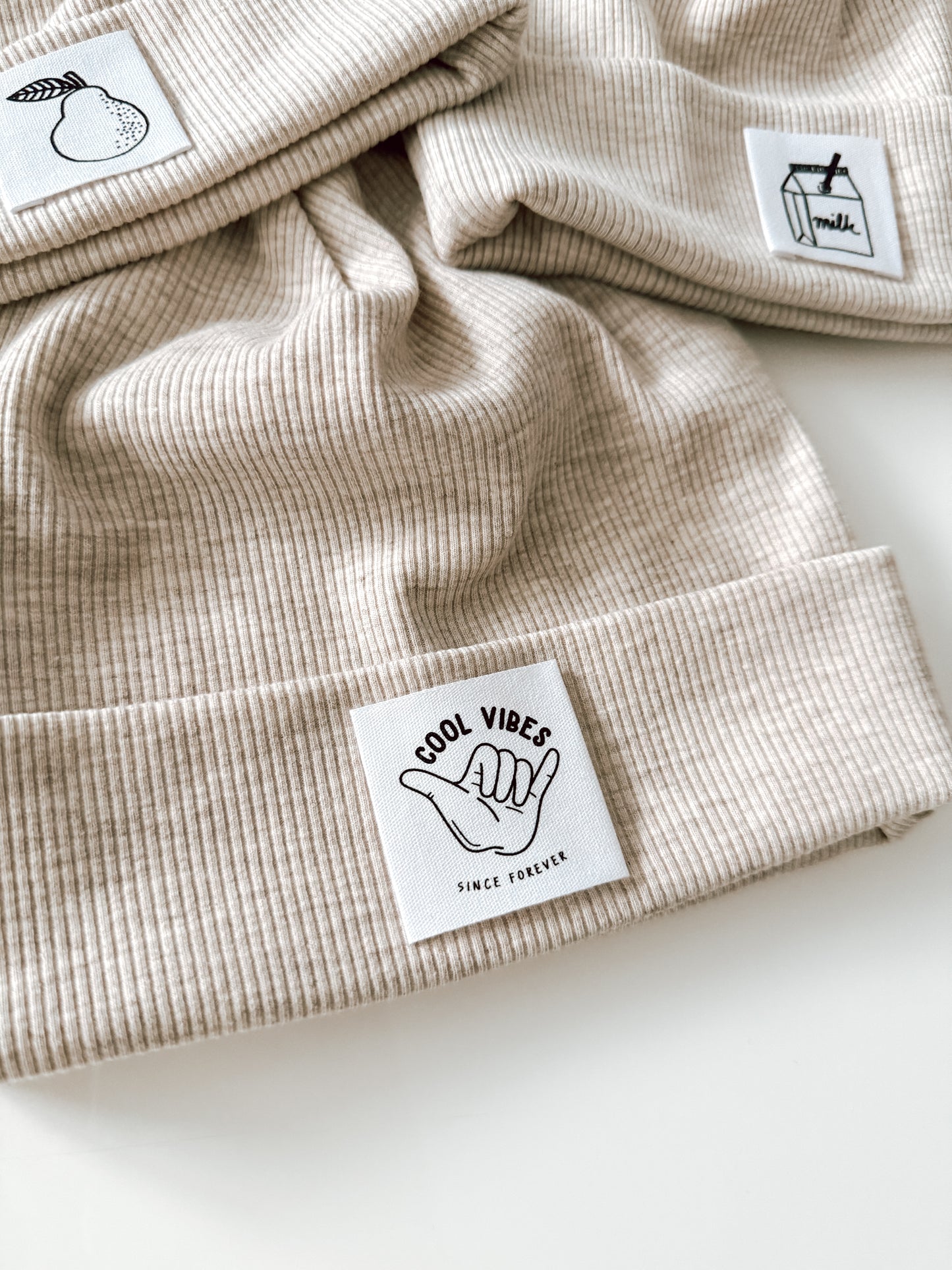 Handmade Ribjersey Beanie BIRNE/MILK/COOL VIBES – Beige Meliert (Unisex)