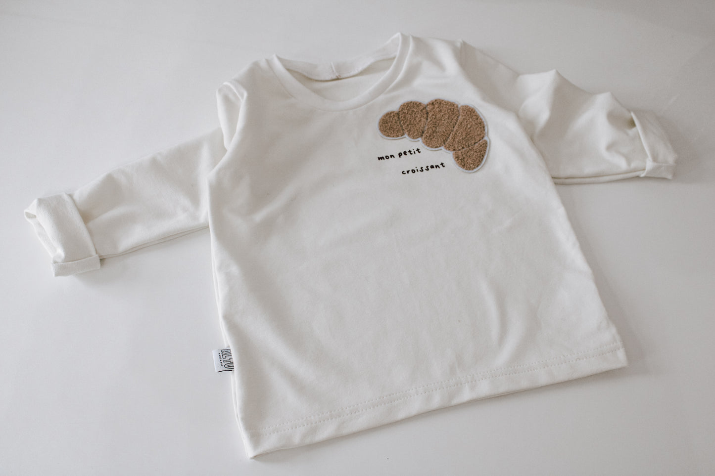 Jungen Croissant Pullover Oversized Handmade