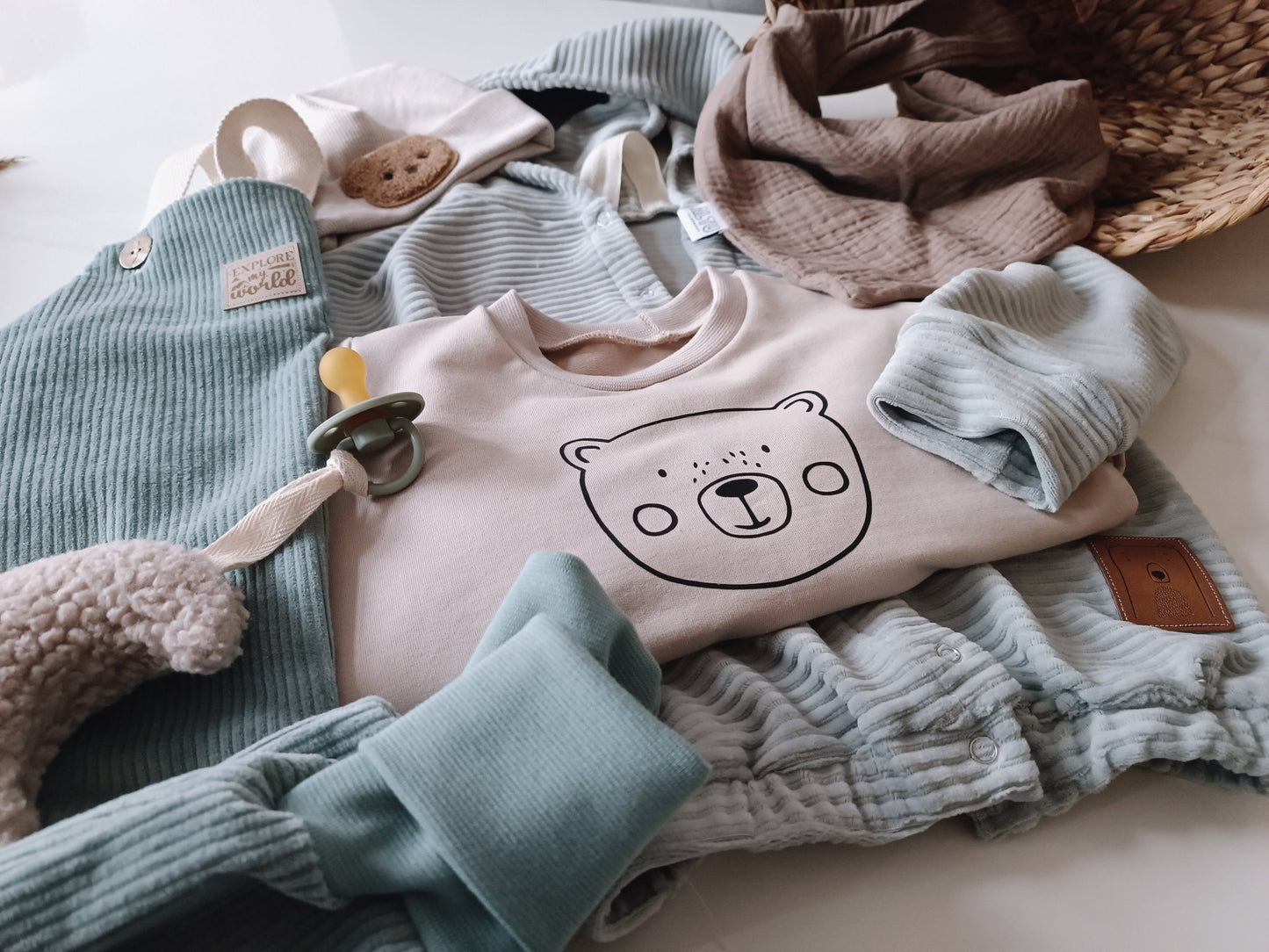 Oversize Turquoise Kapuzenjacke Cord Handmade - AltuHandmadeAltuHandmadeOversize Turquoise Kapuzenjacke Cord Handmade