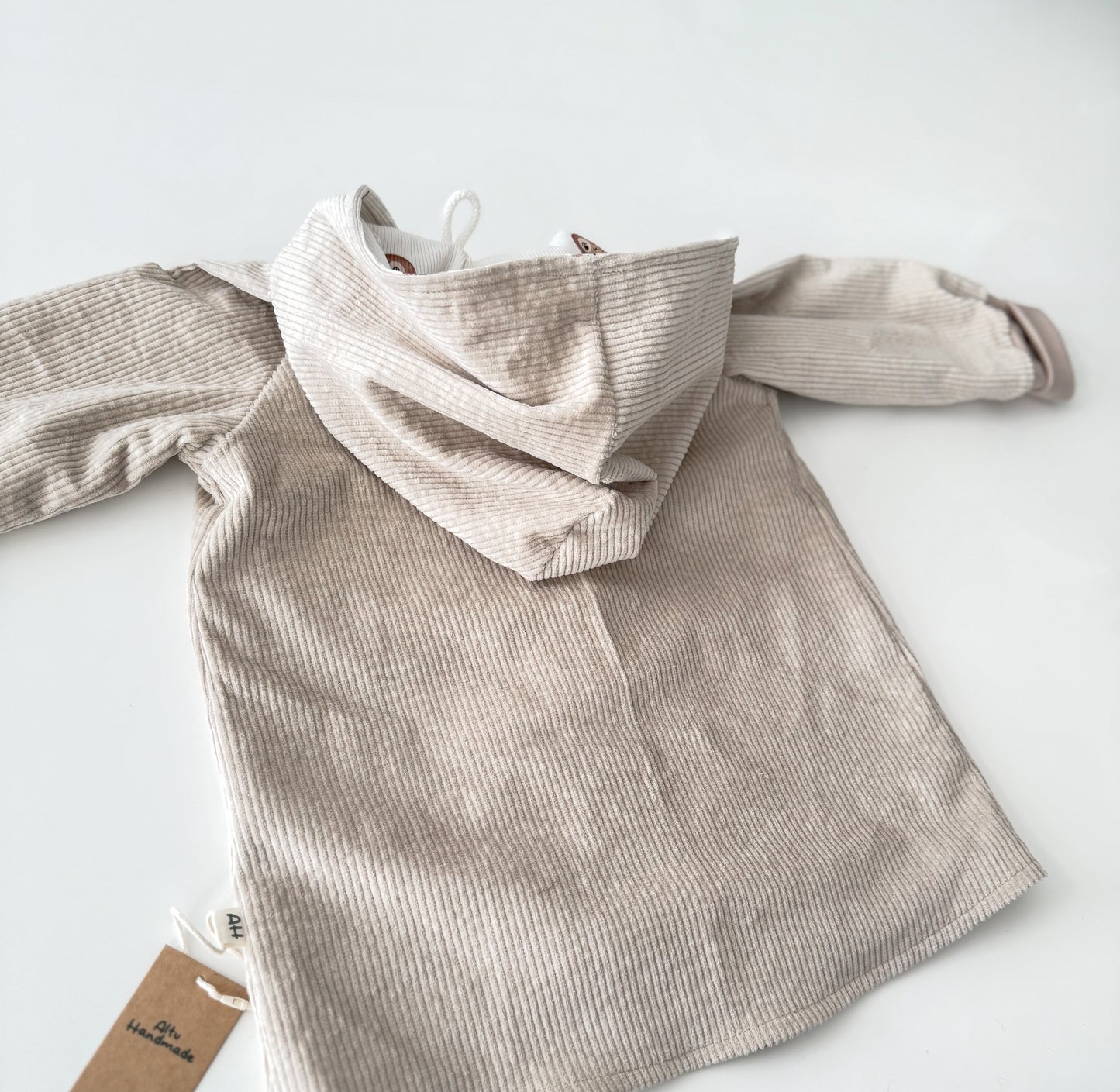 Handgemachte Cordjacke mit Teddy Ribjersey – Größe 104–110