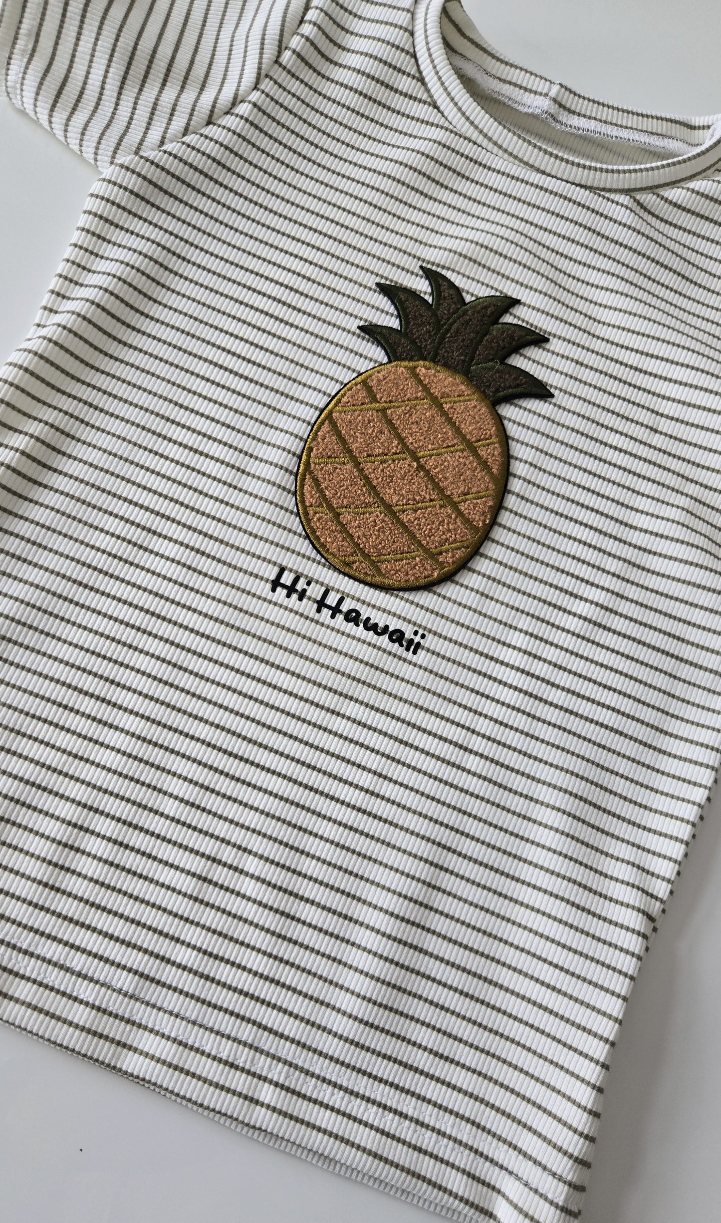 Handgemachtes Kinder T-Shirt Streifen mit Ananas Patch – Hi Hawaii