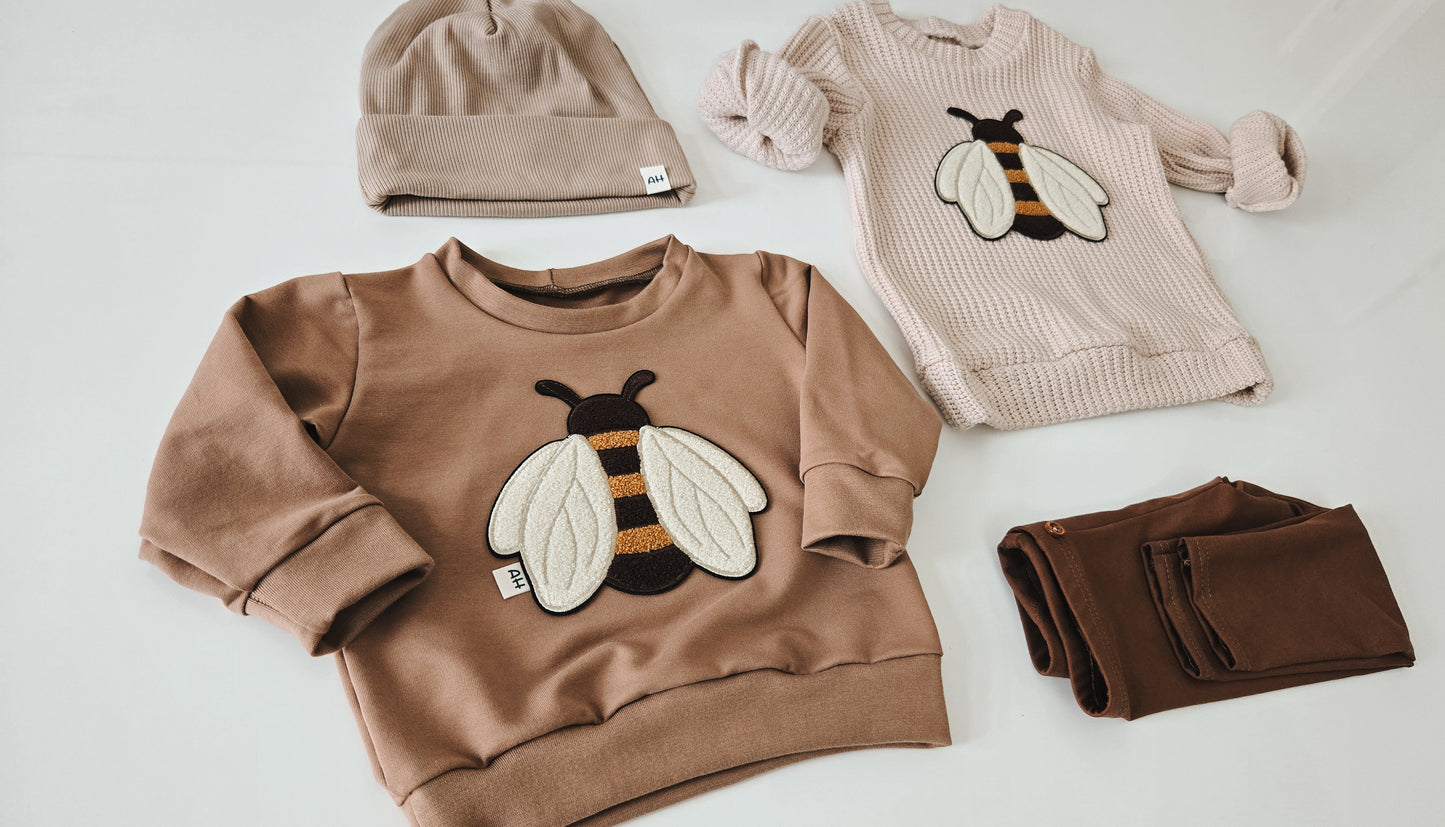 Handmade Luxus Pullover "Biene" – Bio French Terry ( Kakao)
