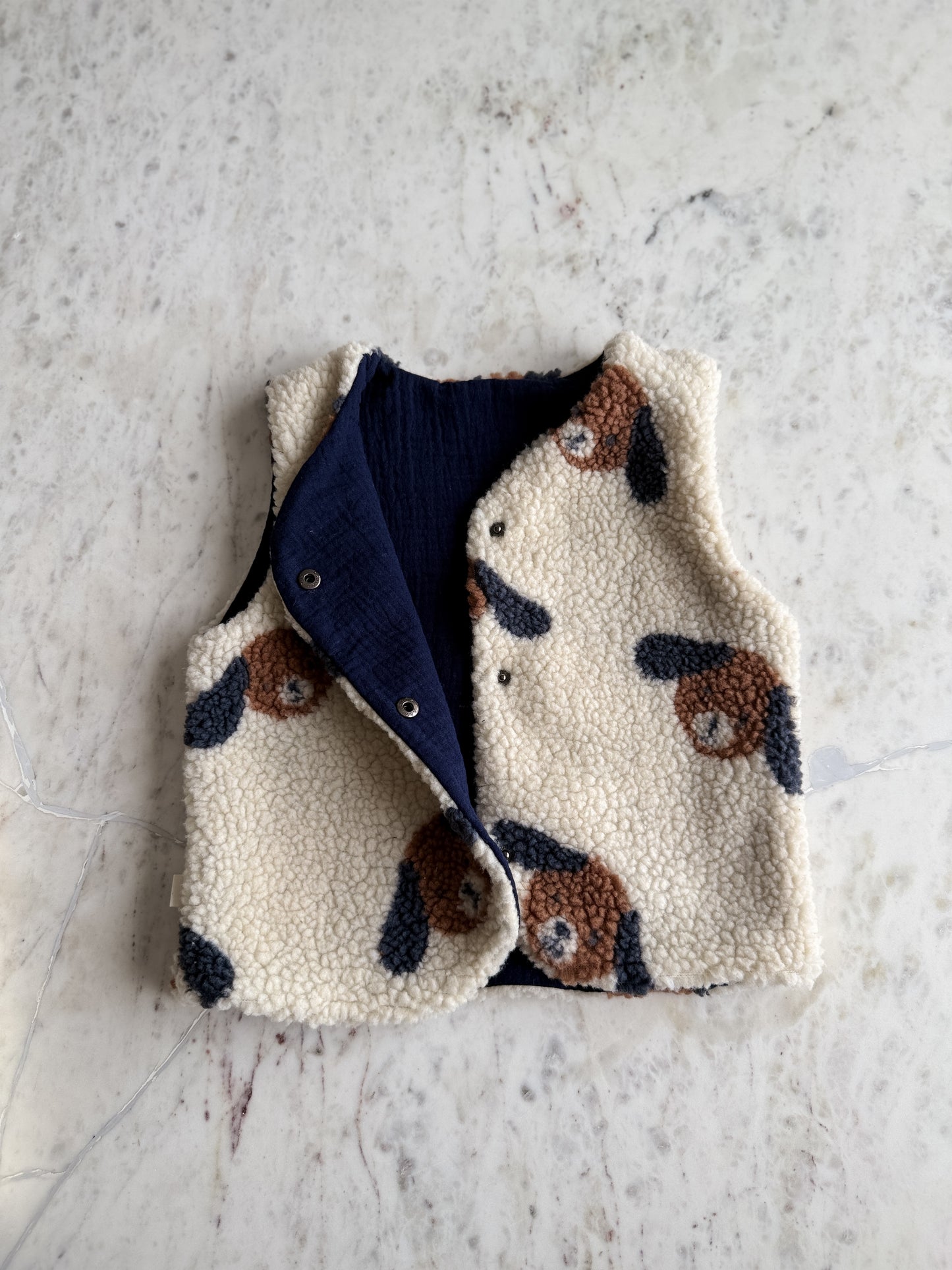 Handmade Kinder Teddyweste mit Hunder Muster & Musselin Futter