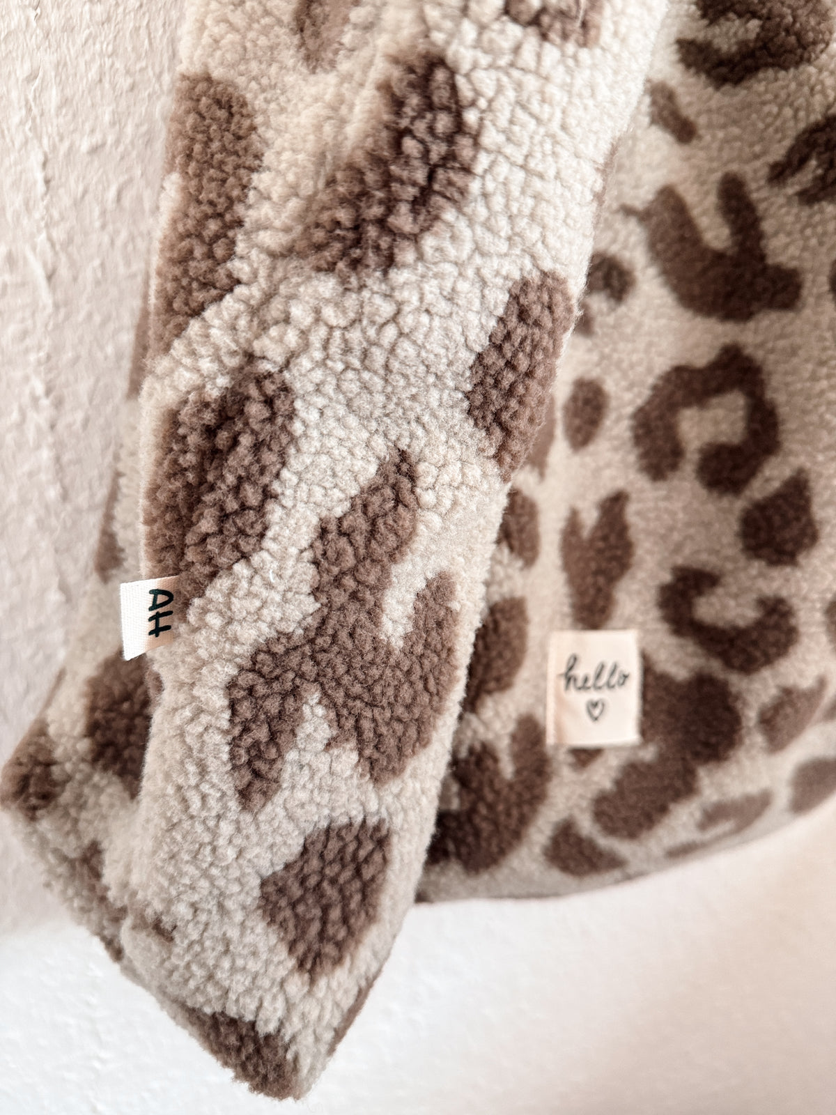 Mom Bag - Hangemachte Große Wickeltasche & Shopper im Teddy Leo Look