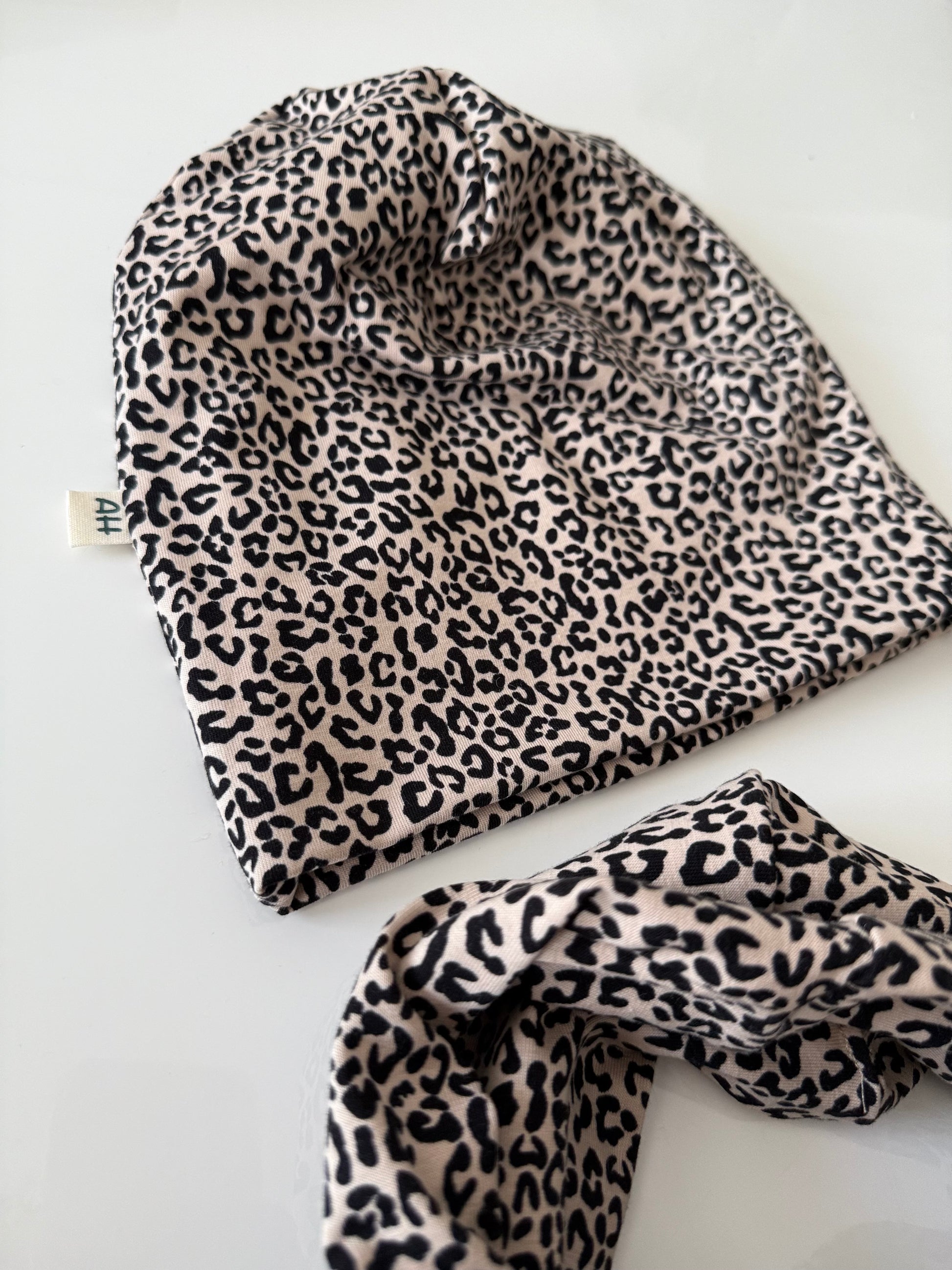 Leopard Mütze und Loopschal für Mädchen Handmade