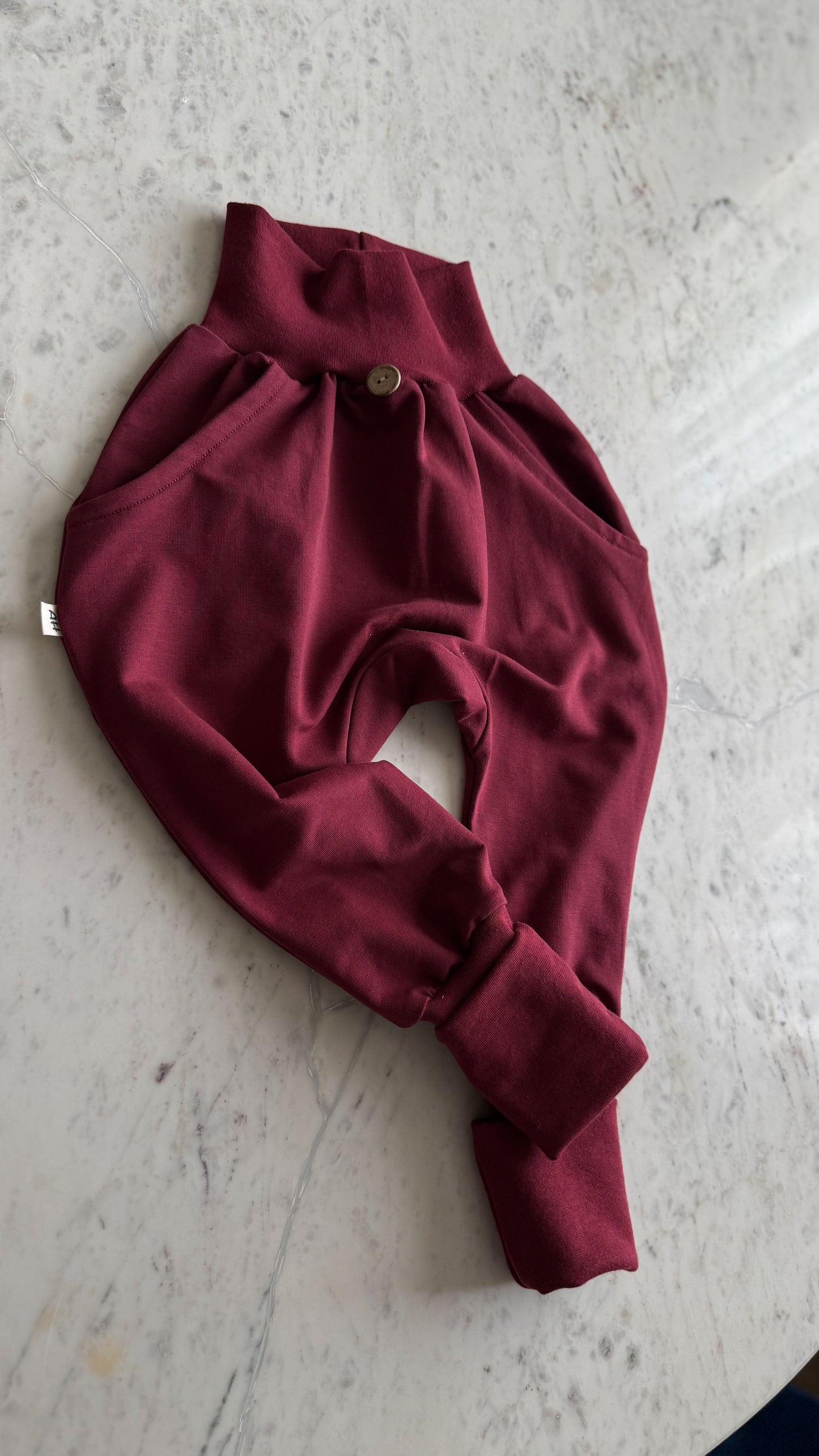 Knickerbocker - Harem Hose aus Burgundy  French Terry mit Taschen