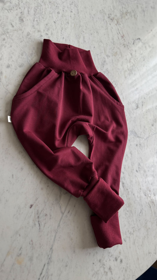 Knickerbocker - Harem Hose aus Burgundy  French Terry mit Taschen