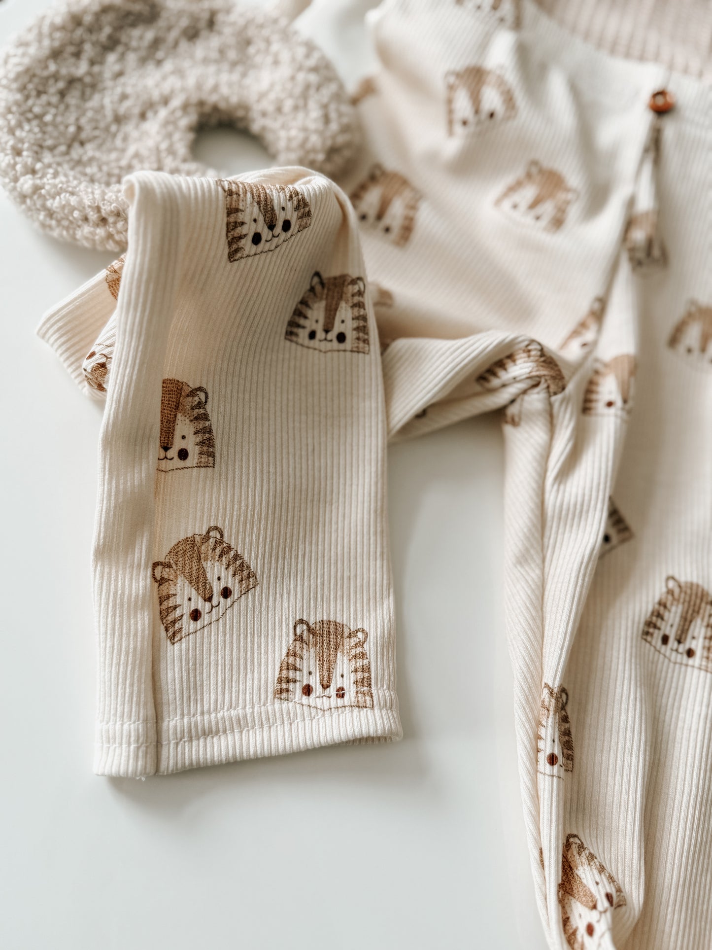 Handgemachte Rippjersey Leggings – Tiger  für Babys & Kinder