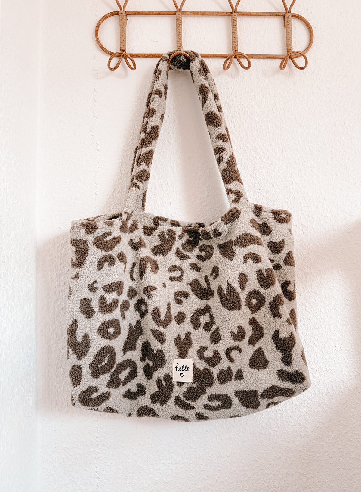 Mom Bag - Hangemachte Große Wickeltasche & Shopper im Teddy Leo Look