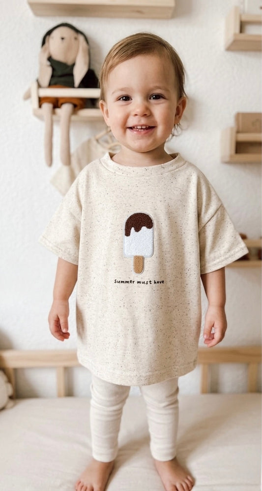 Handmade Oversized T shirt mit Eis Chenille Patch