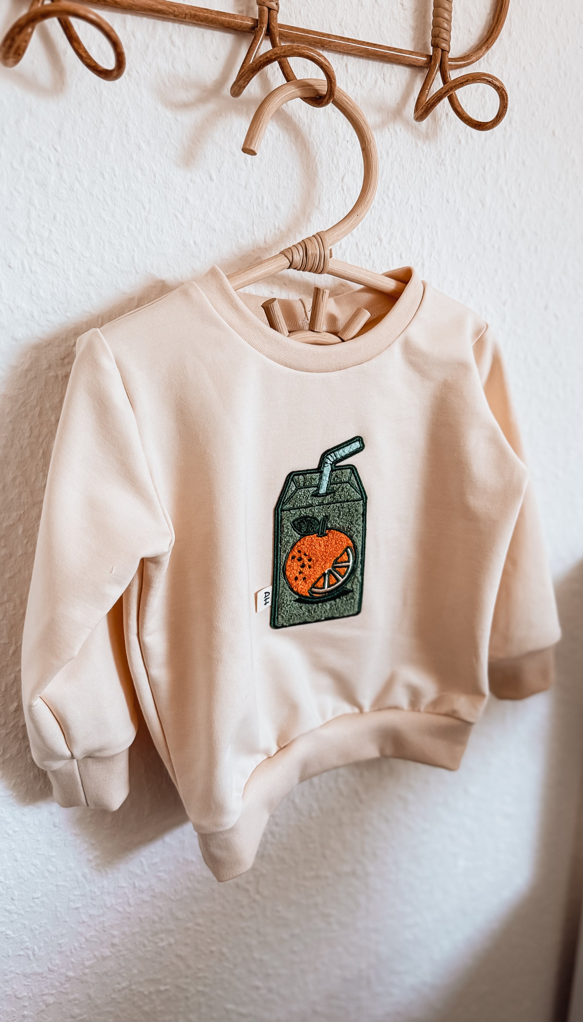 Handmade Pullover für Kinder mit Orange Juice Patch