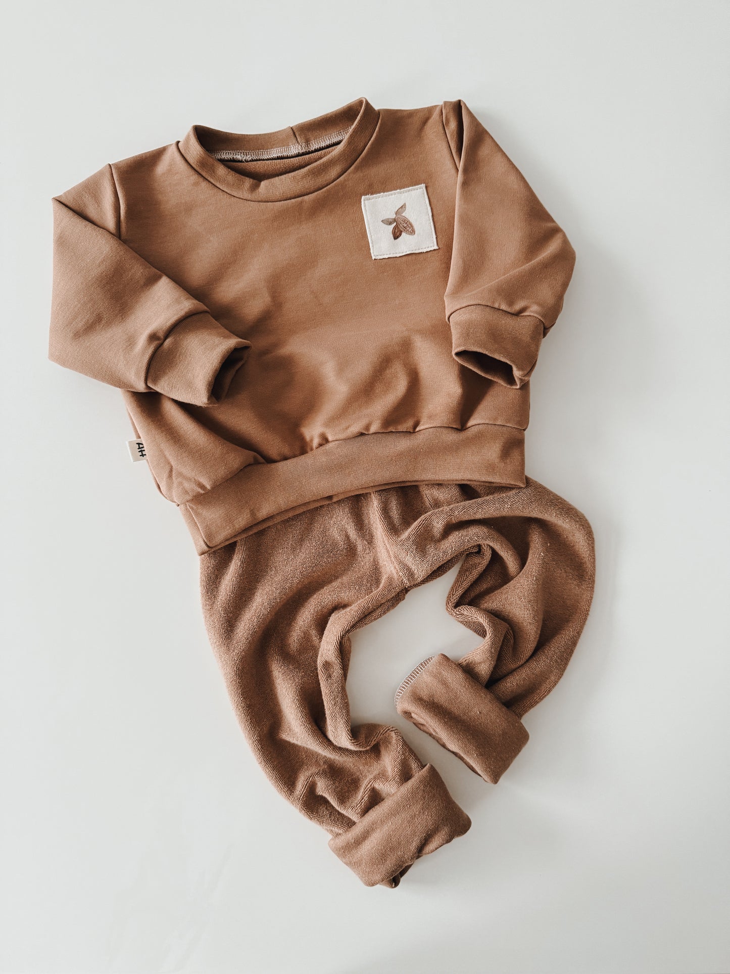 Hangemachtes Pullover mit Cacao Patch aus Baumwolle French Terry