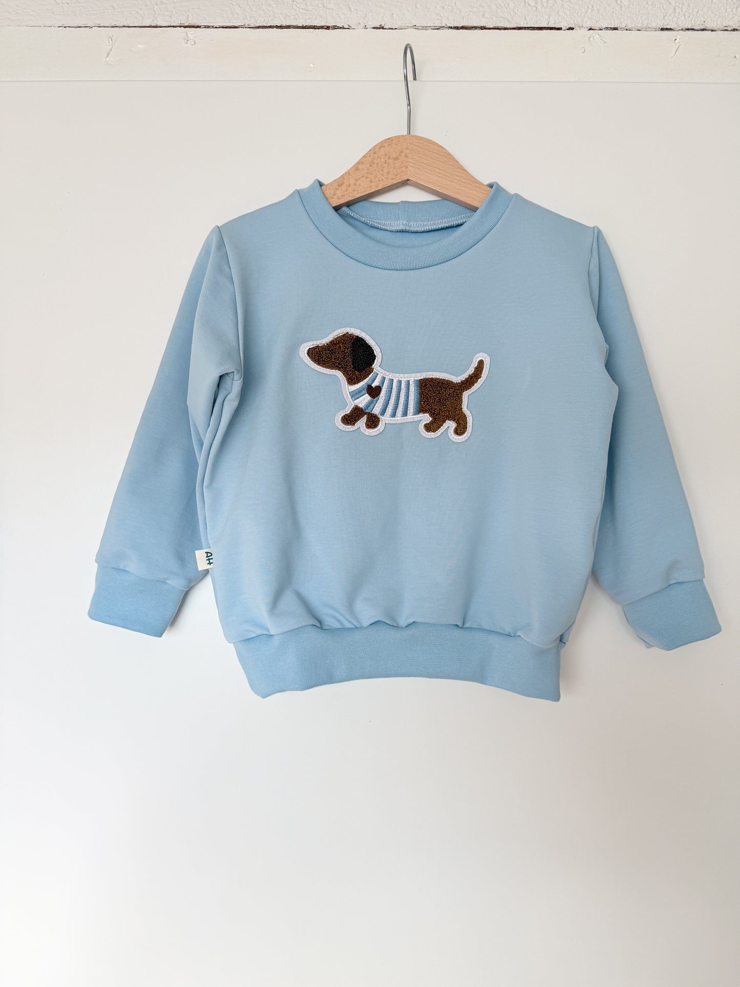 Handmade Kinderpullover Dackel / Himmelblau aus Baumwolle
