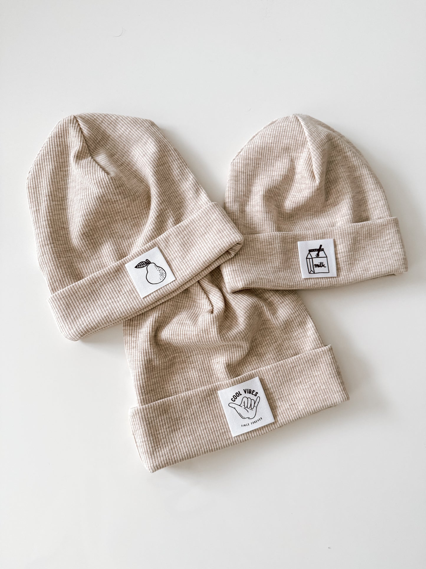 Handmade Ribjersey Beanie BIRNE/MILK/COOL VIBES – Beige Meliert (Unisex)
