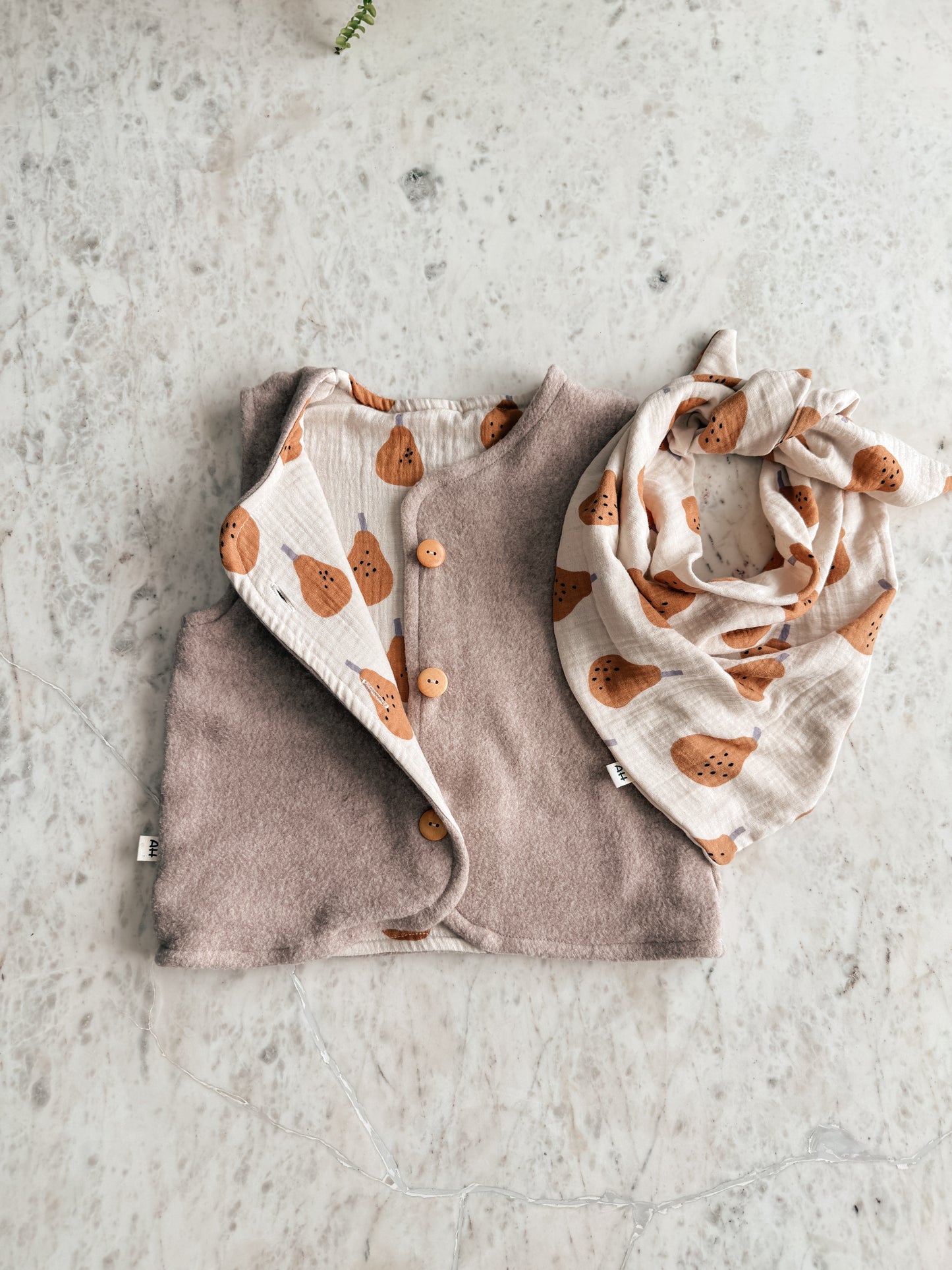 Baumwollfleece beige kinder weste mit muselin innerstoffe