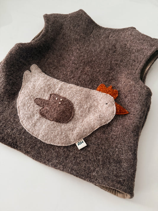 Walkweste Huhn aus 100% Wolle. Für Babys und Kinder Handmade
