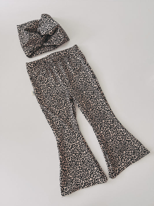 Leopard Schlaghose/ Flared Leggings für Mädels aus Baumwolljersey. Handmade