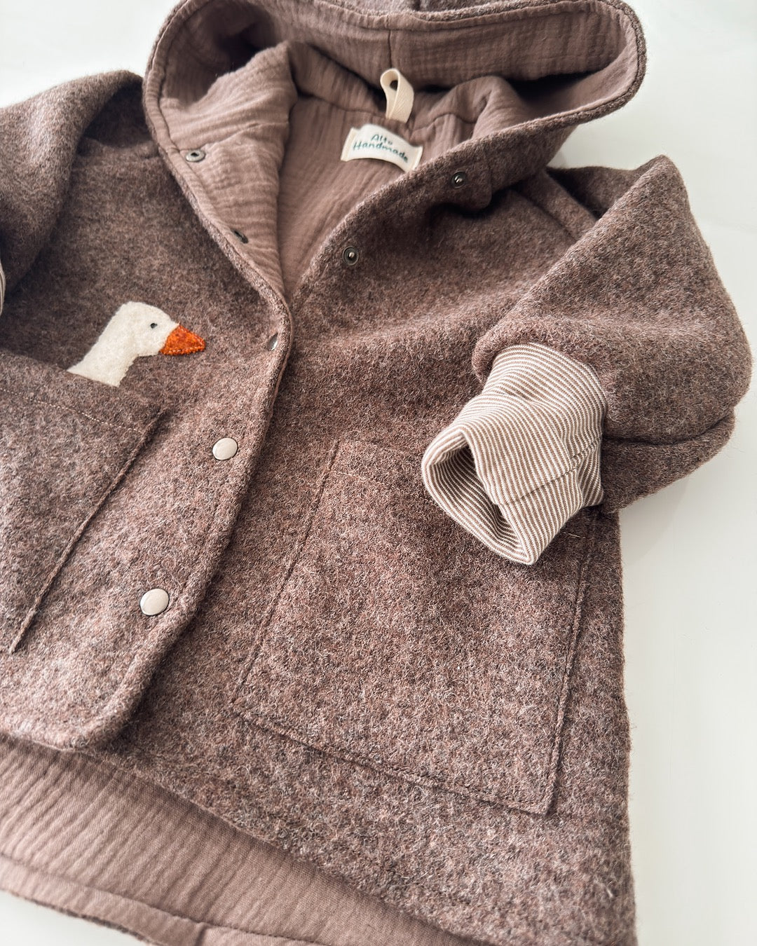 Walkjacke mit Kapuze und Taschen 