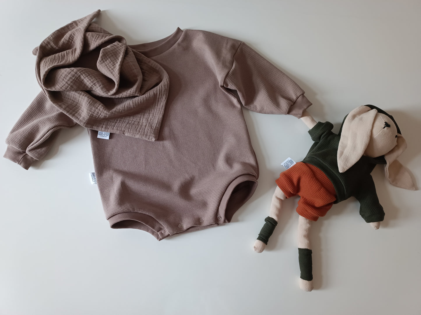 Waffeljersey Taupe Teddy Romper/Sweatbody Oversize organic Handmade