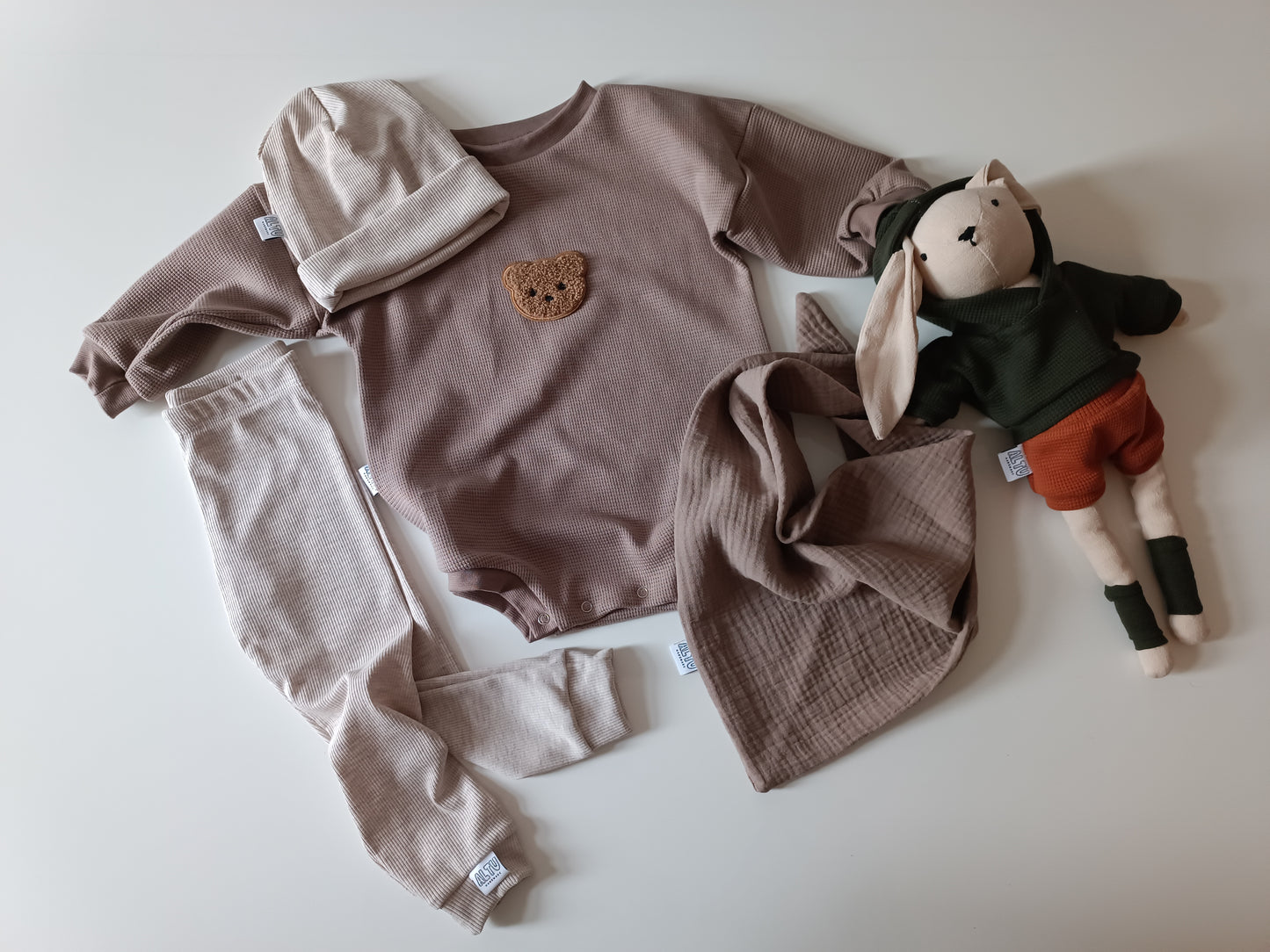 Waffeljersey Taupe Teddy Romper/Sweatbody Oversize organic Handmade