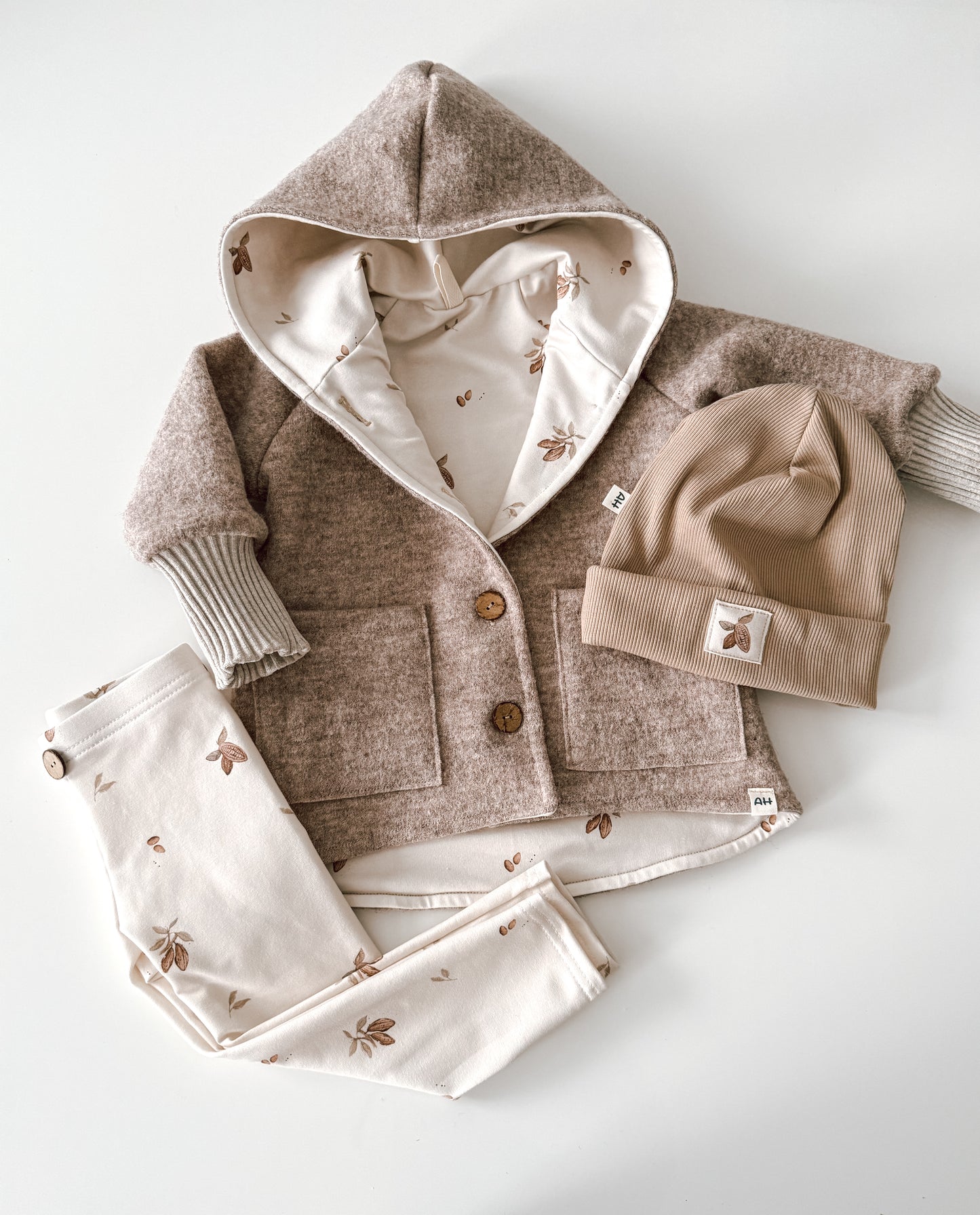 Handgemachte Walkjacke aus 100% Wolle – individuell mit Wunschfutter