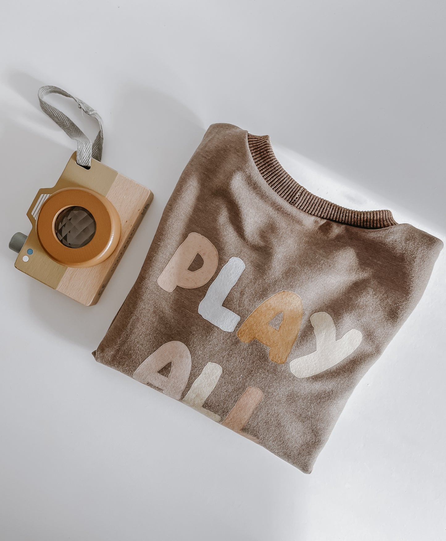 Pullover Play All Day Braun