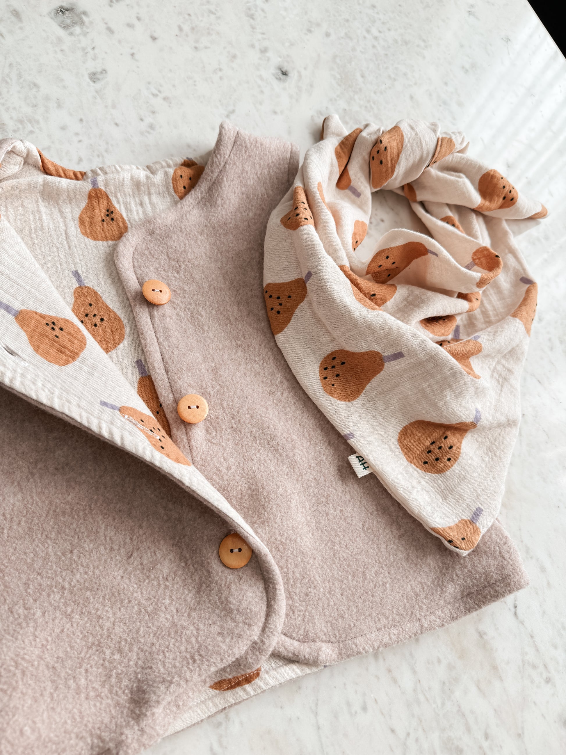 Handmade kinderkleidun in Germany