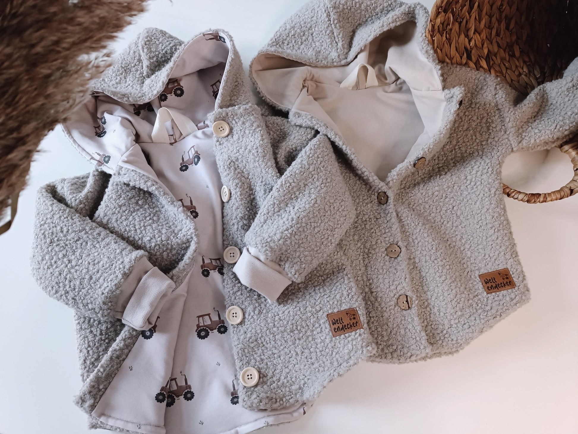 Bouclè Teddy Jacke - Mantel Traktoren für Baby's und Kleinkinder Handmade - AltuHandmadeAltuHandmadeBouclè Teddy Jacke - Mantel Traktoren für Baby's und Kleinkinder Handmade