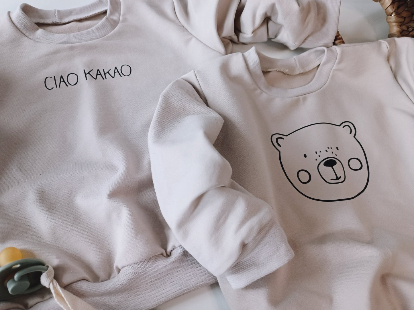 Ciao Kakao / Milk/ Bear Beige French Terry Pullover für Babys/Kleinkinder/ neutral - AltuHandmadeAltuHandmadeCiao Kakao / Milk/ Bear Beige French Terry Pullover für Babys/Kleinkinder/ neutral