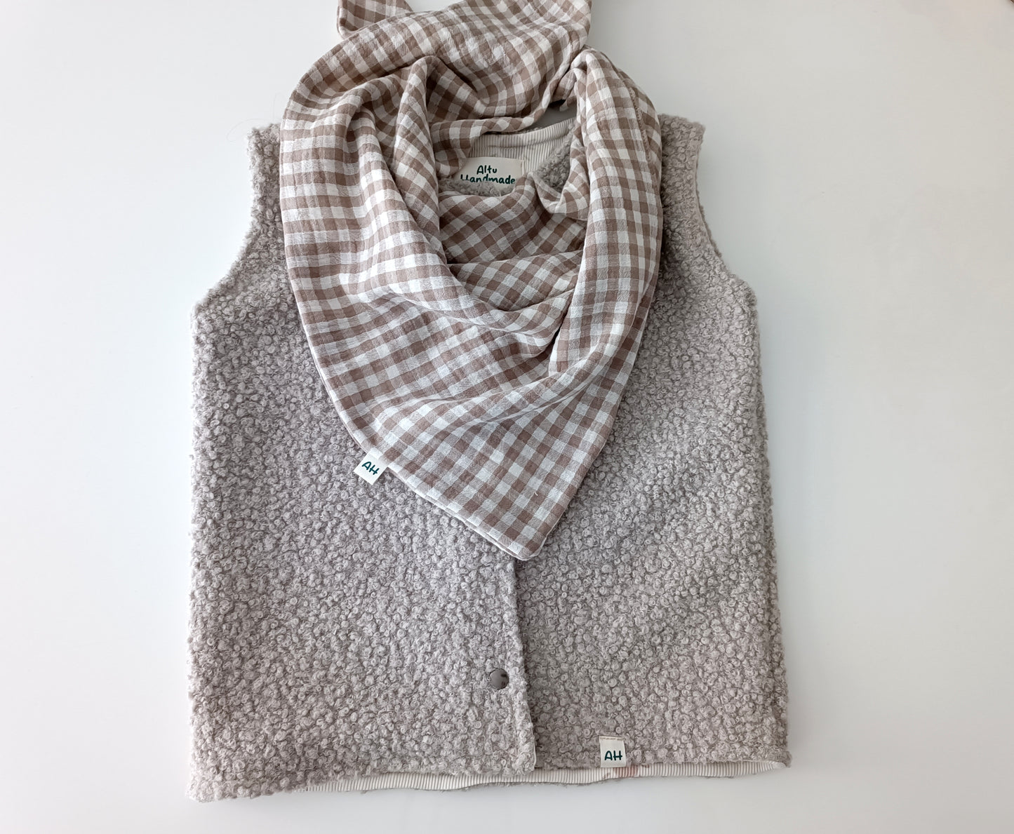 Teddy Bouclé Kinder Weste – Grau-Beige | Handmade & Unisex